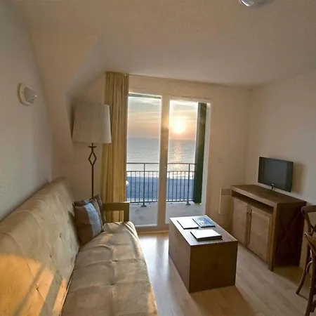 Apartament Comfortably Furnished With A Balcony Or Terrace With Sea View Cayeux-sur-Mer