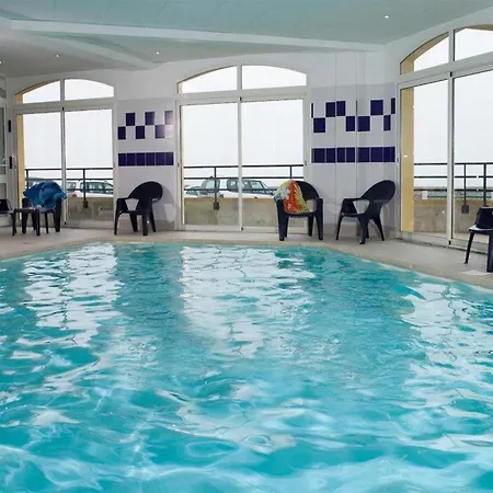 Comfortably Furnished With A Balcony Or Terrace With Sea View Apartament